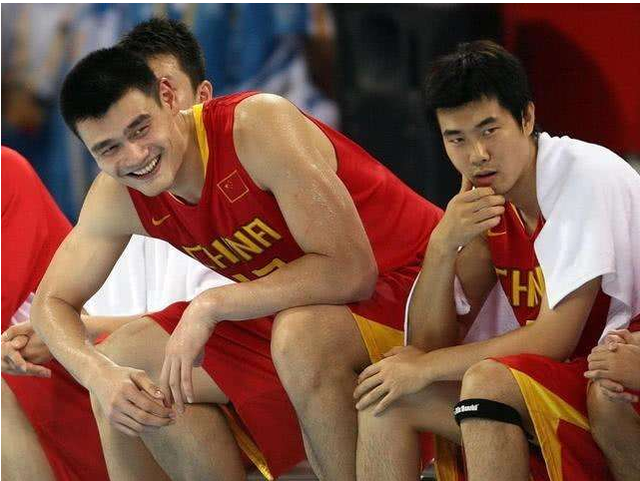 NBA战报：哈登55分创快船队史新高，快船131-116轻取黄蜂（哈登轰下55分改写快船队史纪录，快船131-116轻取黄蜂）