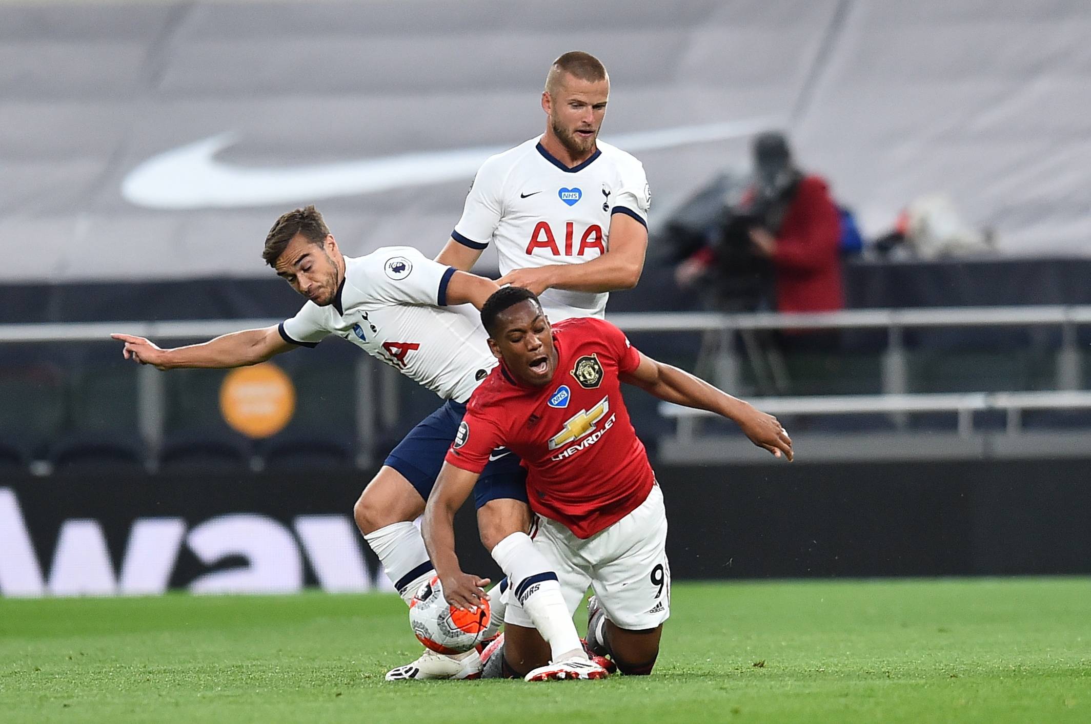 西班牙vs格鲁吉亚首发：K77出战，费兰、巴埃纳先发（西班牙战格鲁吉亚首发公布：K77登场，费兰与巴埃纳列先发）