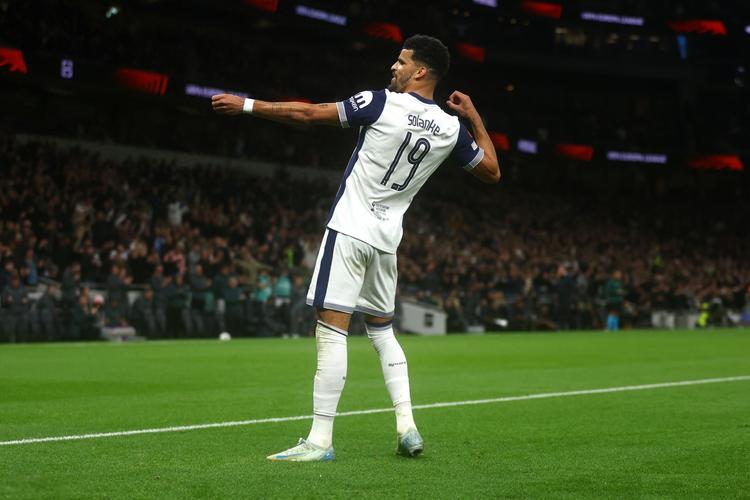 TA：皇马后卫赫伊森腹股沟不适，将接受扫描检查（TA：皇马后卫赫伊森腹股沟不适，将进行扫描评估）