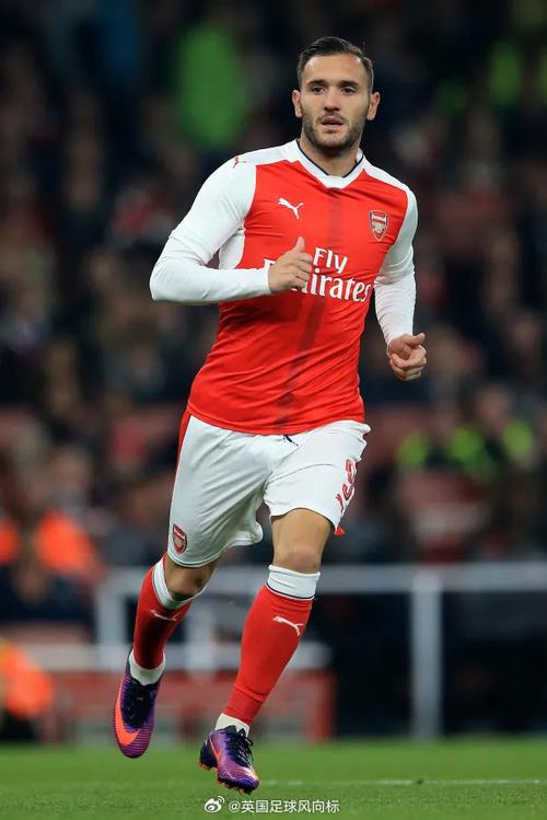 卡卢卢：斯帕莱蒂要求很高；我们可以随时切换三后卫或四后卫（卡卢卢：斯帕莱蒂要求严格，三四后卫切换自如）