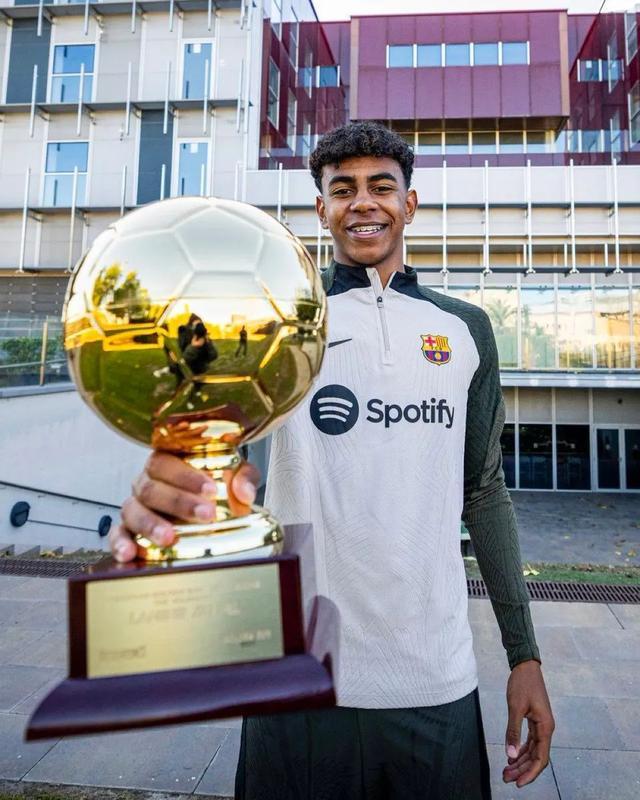 济州SK官方：任命前韩国国家队助教科斯塔为球队新帅（济州SK官宣：前韩国国家队助教科斯塔出任新任主教练）