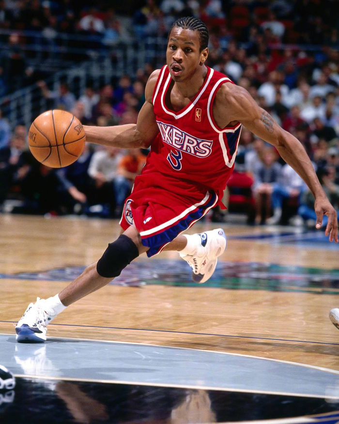 广岛主帅：能以一场胜利收官我感到高兴，比赛的过程极具挑战（广岛主帅：以胜利收尾令我欣喜，比赛过程充满挑战）