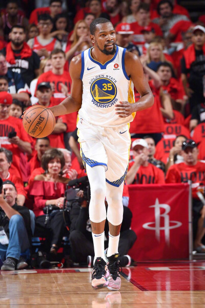 图片报：多特坚决拒绝重新签回桑乔，认为其已经找不回状态（图片报：多特拒绝再度引进桑乔，称其难以重拾状态）