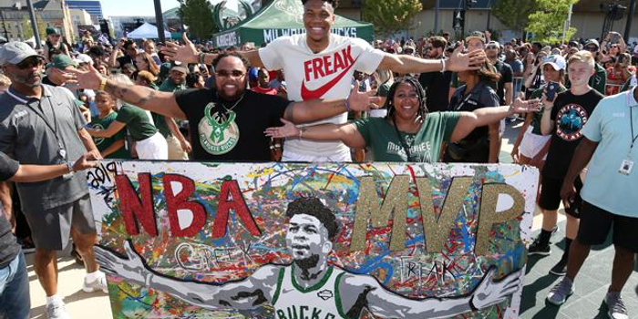 25中14高效命中率，穆雷火力全开（穆雷状态爆棚，25投14中效率惊人）