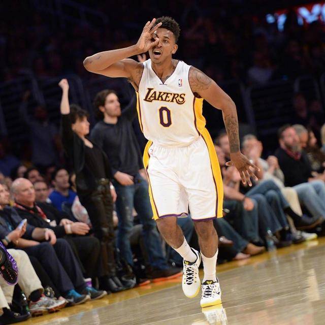 贾洛：尼科有机会赢得金球奖；维尼修斯很强但更喜欢罗德里戈（贾洛：看好尼科问鼎金球，维尼修斯很强但更钟情罗德里戈）