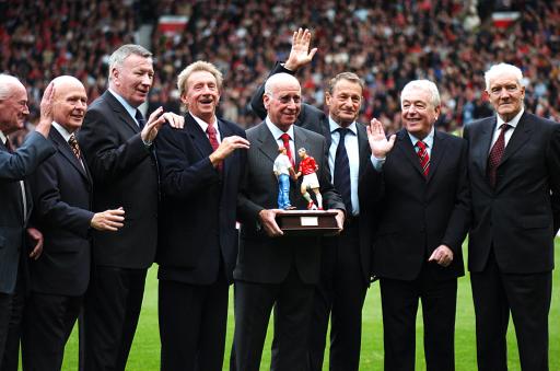 NBA：勇士主场击败灰熊 库里狂砍45分（库里轰45分，勇士主场力克灰熊）