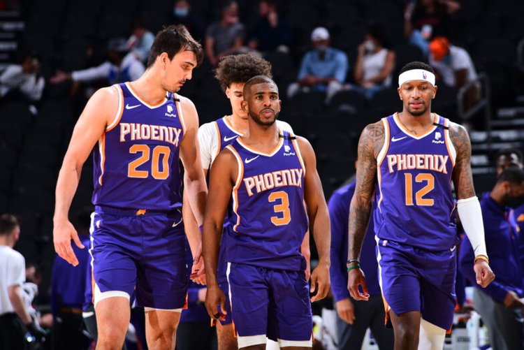 独行侠7人得分上双，浓眉17+17两双，独行侠收获三连胜（独行侠七人上双，浓眉17分17板，豪取三连胜）