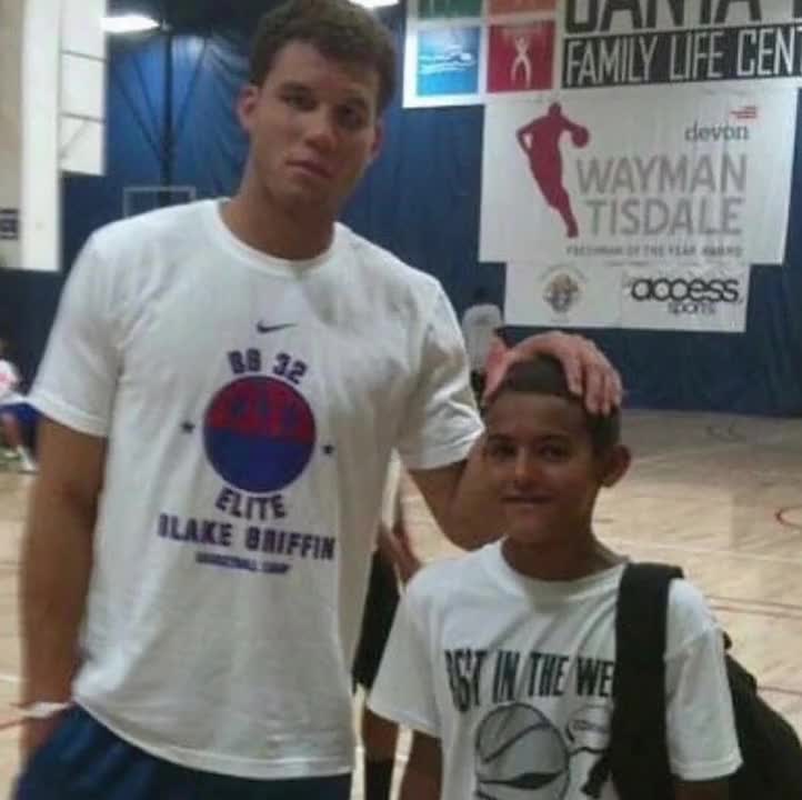 欧冠出线生死战巴黎悬了？神锋有望助曼城抢分（欧冠生死战将至：巴黎出线告急？神锋或助曼城抢分）