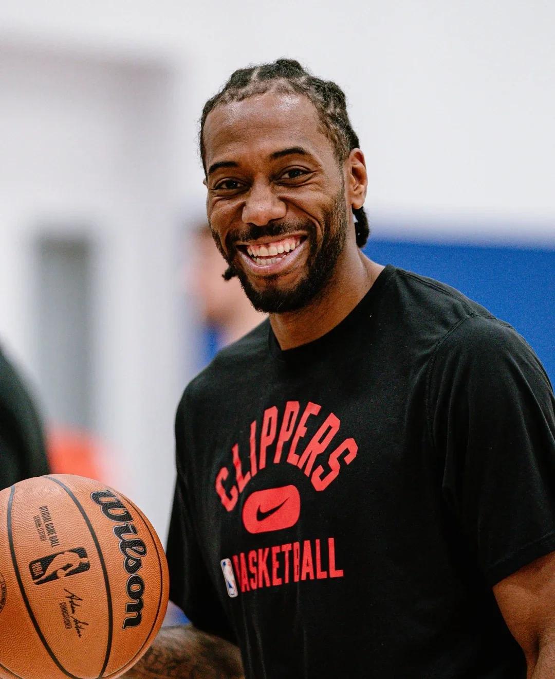 里尔主帅：首次见到一个点球主罚三次，我们战胜了欧联夺冠热门（里尔主帅：生平首次见同一粒点球连罚三次，我们力克欧联杯夺冠热门）