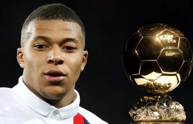 摧枯拉朽！唐斯中路突击 起飞滑翔力压珀尔特尔单臂暴力灌筐（唐斯中路强突起飞滑翔，强压珀尔特尔单臂重扣）