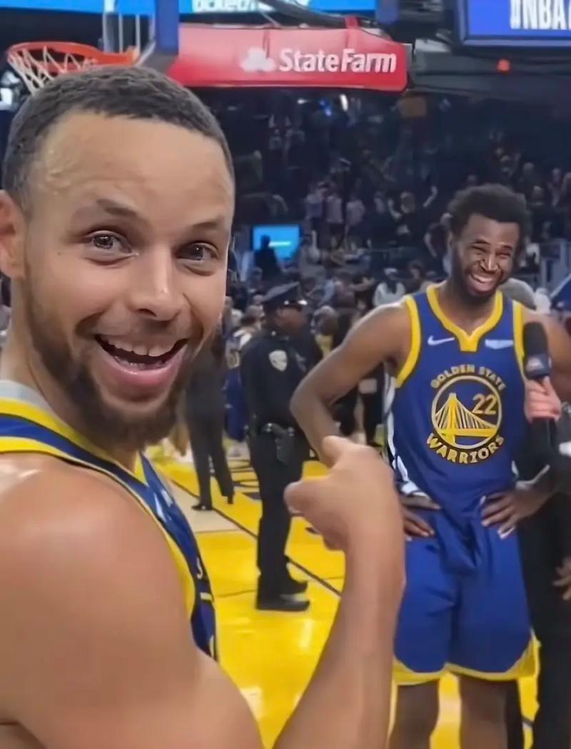 太阳报：加布里埃尔卷入业余球场冲突，与犯规球员当面对峙（太阳报：加布里埃尔涉业余赛场冲突，与犯规者正面交锋）