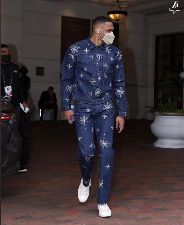 非洲记者：姆瓦利穆、萨拉姆恢复合练，有望出战东非德比（非洲记者称：姆瓦利穆、萨拉姆已回归合练，东非德比有望登场）