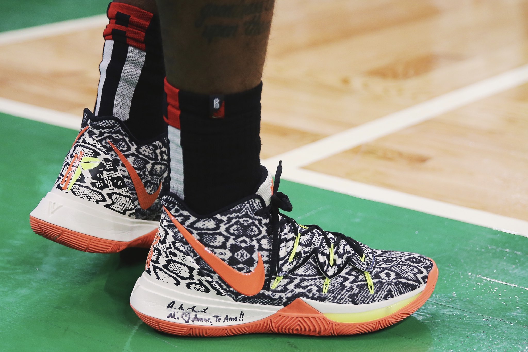 记者：尤文可能在冬窗拿洛卡特利和国米租借交换弗拉泰西（记者称尤文或在冬窗以洛卡特利与国米租借互换弗拉泰西）