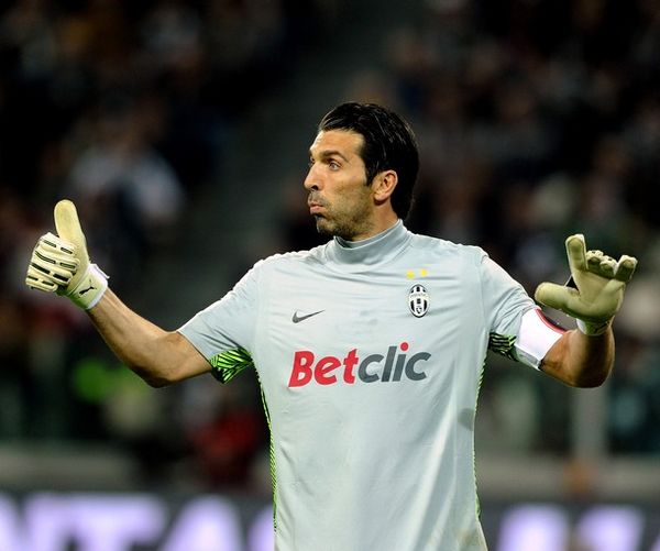 TA：利物浦冬窗签格伊可能性不大；与索博的续约谈判已开始（TA：利物浦冬窗引进格伊希望渺茫，已启动与索博的续约对话）