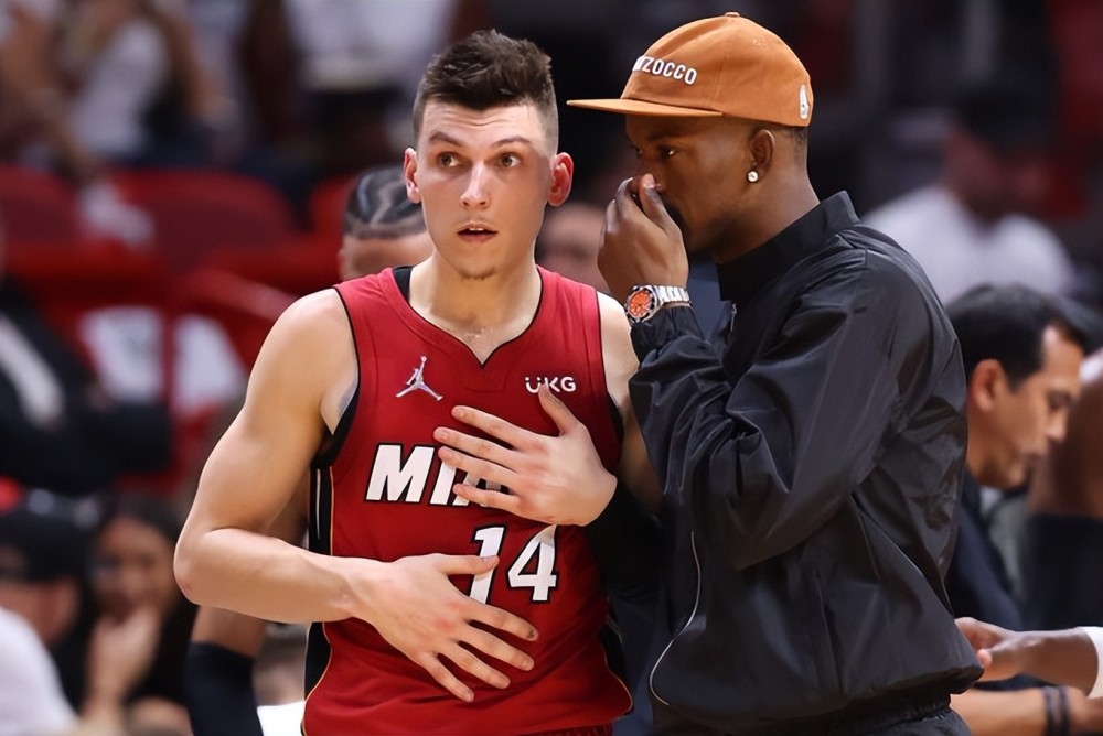 山东泰山达成中国顶级联赛总积分1500分里程碑，为中超首队（山东泰山总积分破1500分，成中超首队达成顶级联赛里程碑）